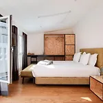 1869 Principe Real House Bed & Breakfast 4*