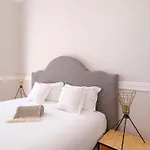 לינה וארוחת בוקר 1869 Principe Real House