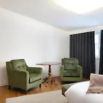 1869 Principe Real House לינה וארוחת בוקר 4*