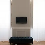 לינה וארוחת בוקר 1869 Principe Real House 4*
