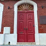 לינה וארוחת בוקר 1869 Principe Real House ליסבון