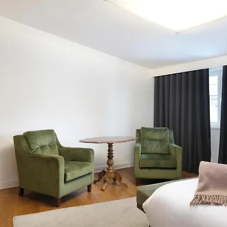 1869 Principe Real House Panzió 4*