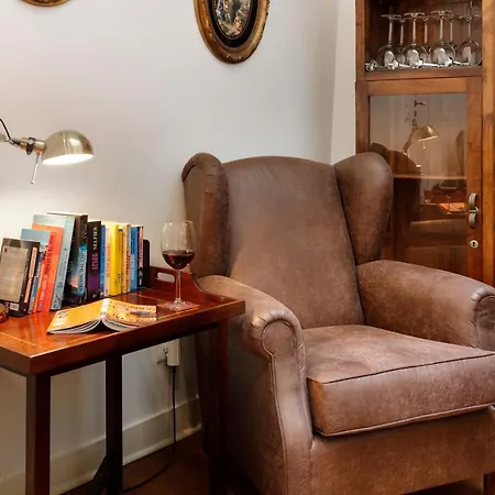 1869 Principe Real House 4* Lissabon